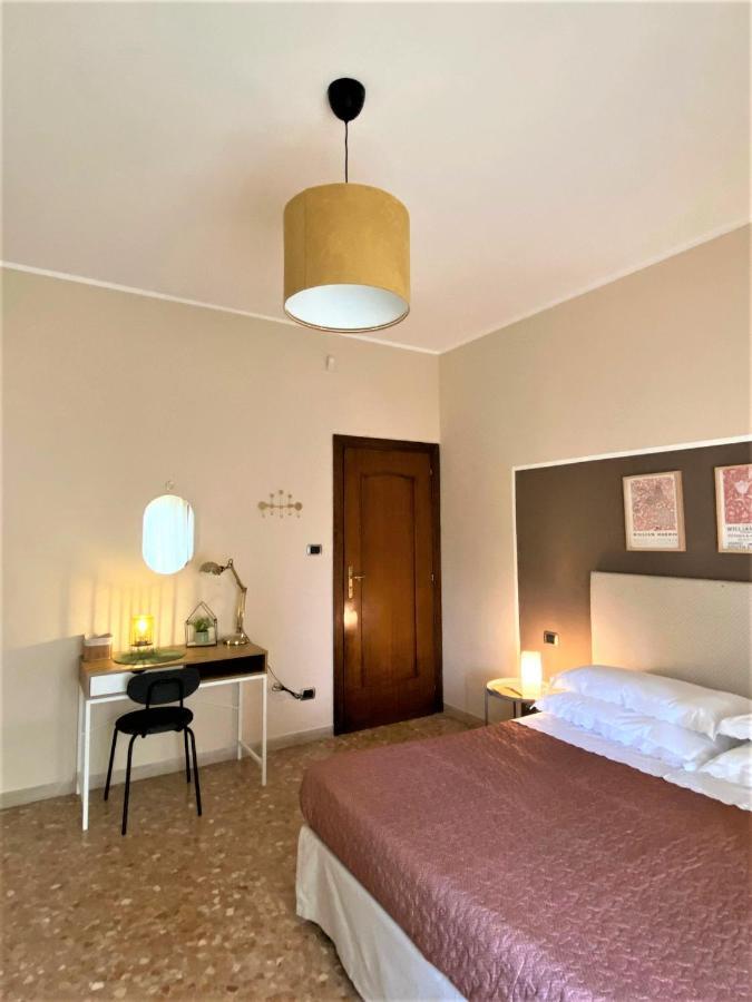פסקרה Casa Viola A 900 Mt Dalla Staz. Centrale מראה חיצוני תמונה