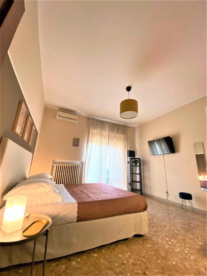 פסקרה Casa Viola A 900 Mt Dalla Staz. Centrale מראה חיצוני תמונה